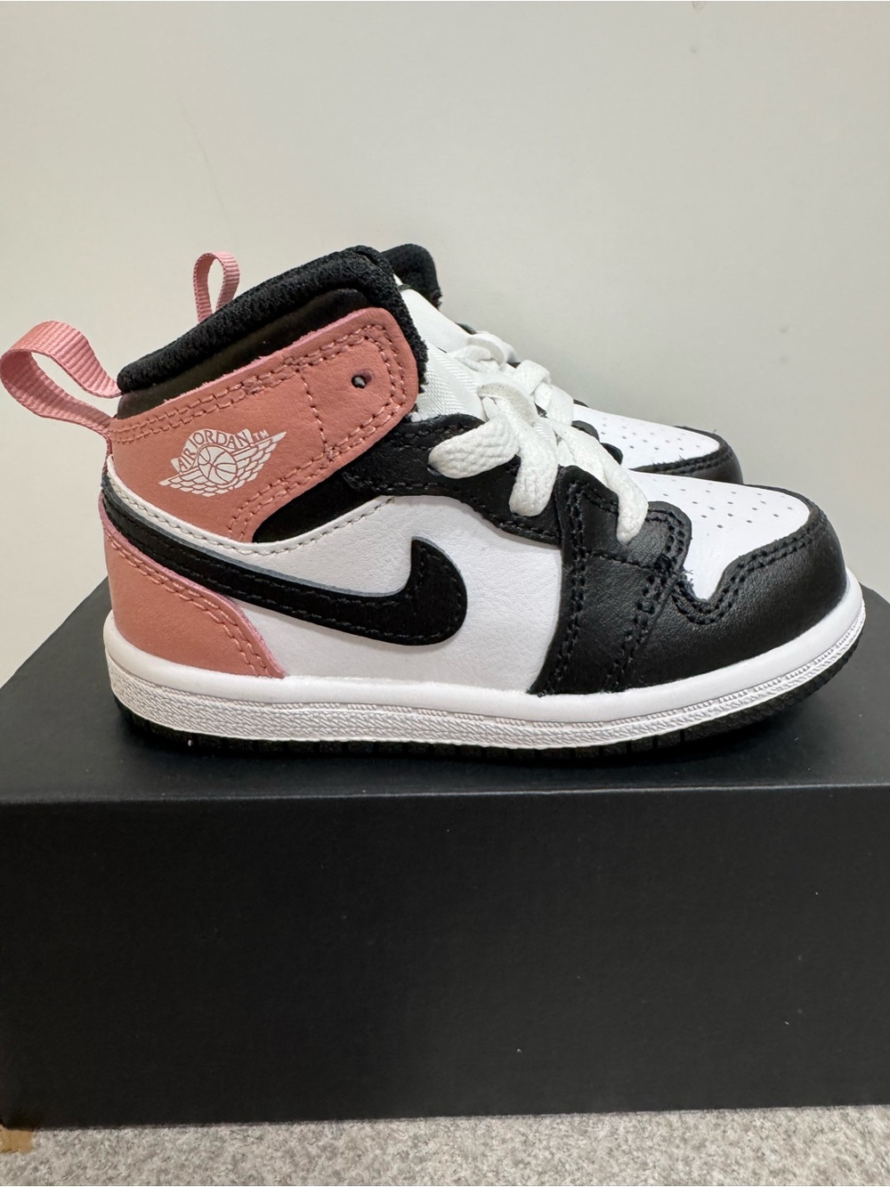 Jordan 1 Mid White Rust Pink Black (Toddler) Size 6c